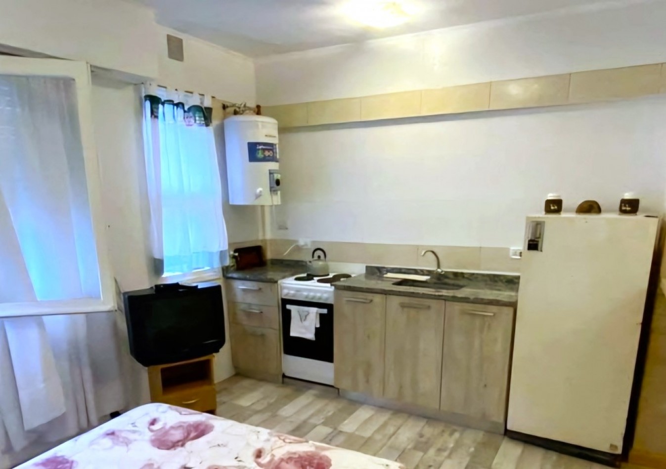 DEPARTAMENTO 1 AMBIENTE AL FRENTE ZONA PASEO ALDREY