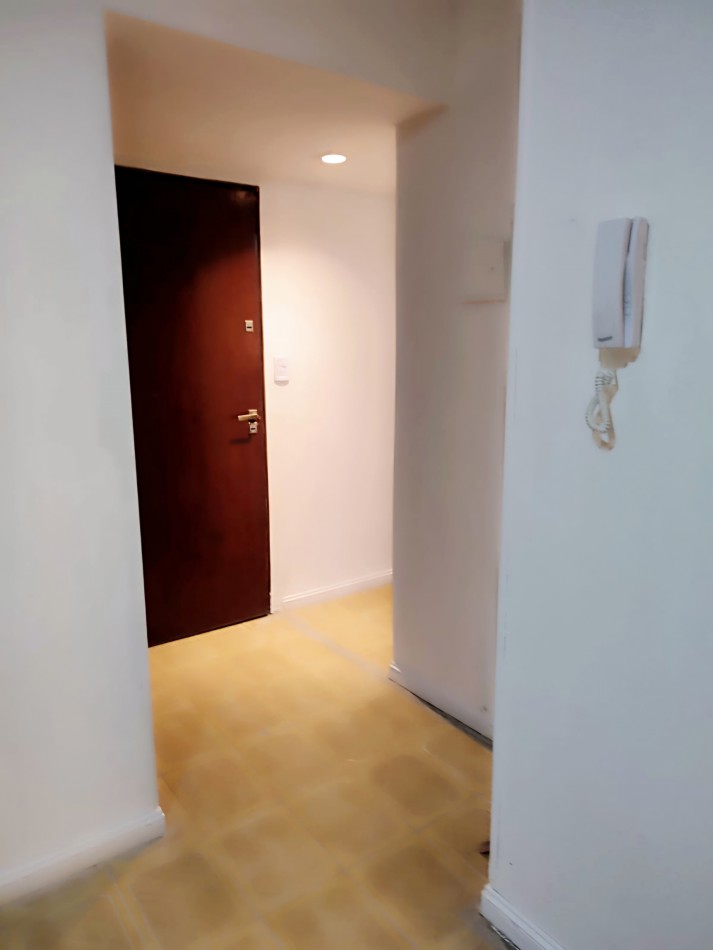 DEPARTAMENTO 2 AMBIENTES CON 2 PATIOS OPORTUNIDAD EN VENTA