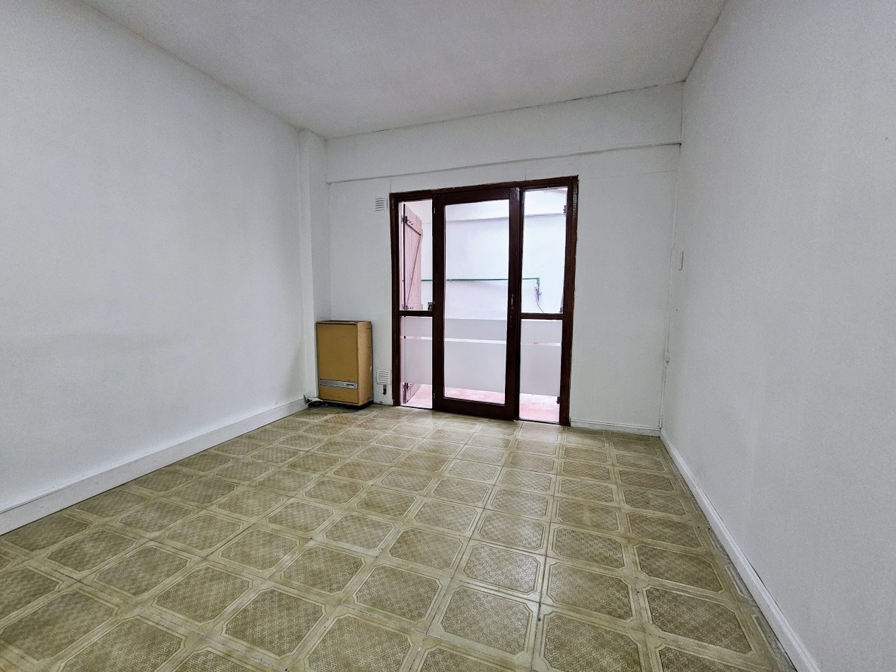 DEPARTAMENTO 2 AMBIENTES CON 2 PATIOS OPORTUNIDAD EN VENTA
