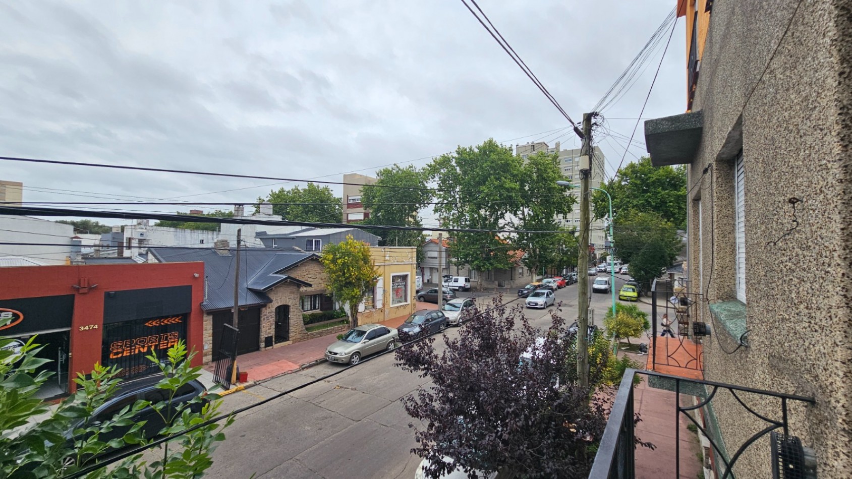 DEPARTAMENTO DE DOS AMBIENTES RECICLADO A LA CALLE