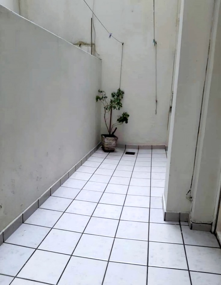 OPORTUNIDAD DEPARTAMENTO 2 AMBIENTES CON PATIO
