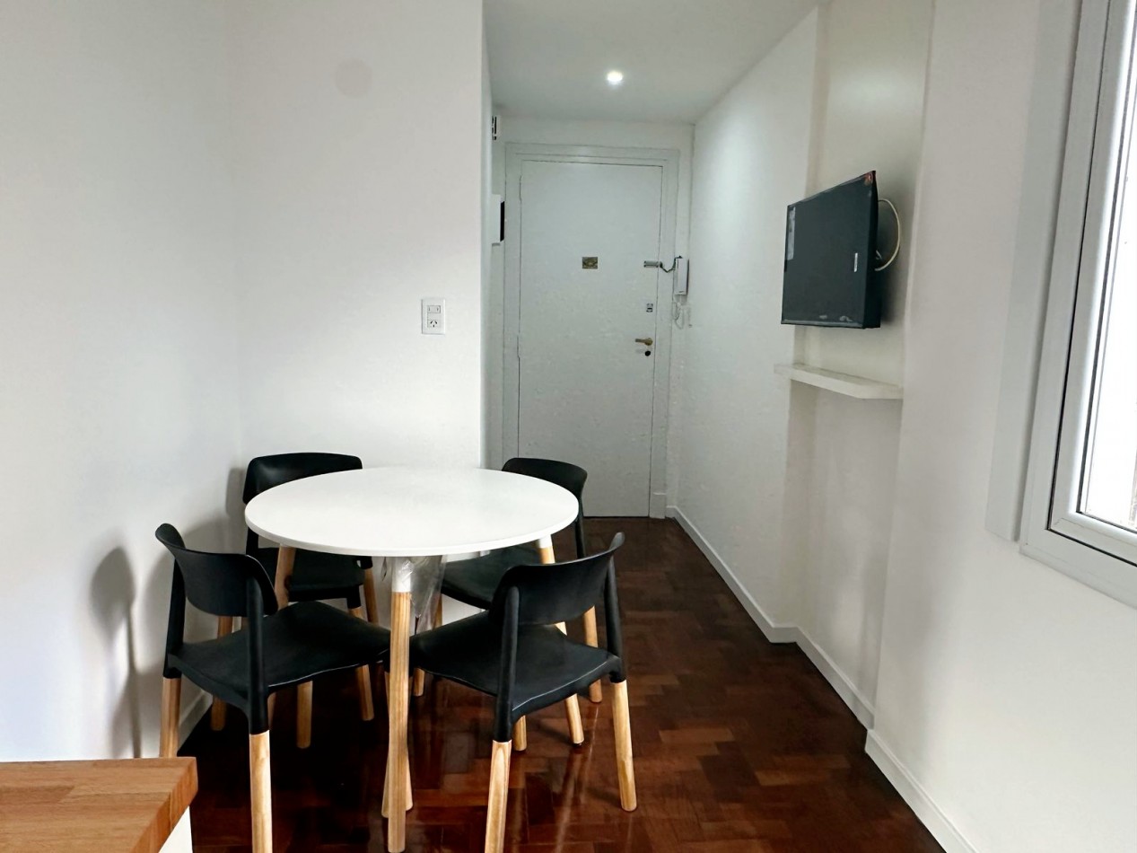 DEPARTAMENTO 1 AMBIENTE Y MEDIO RECICLADO Y AMOBLADO EN VENTA!
