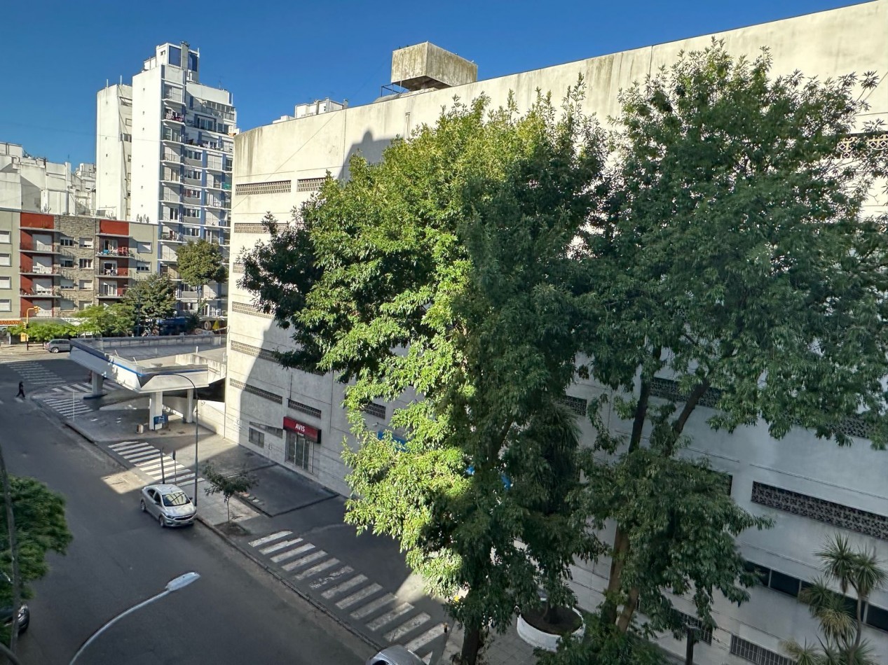 DEPARTAMENTO 1 AMBIENTE Y MEDIO RECICLADO Y AMOBLADO EN VENTA!