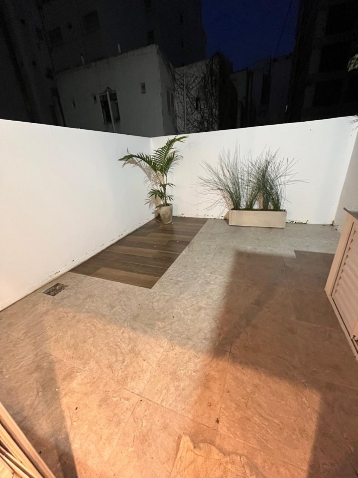 DEPARTAMENTO DE 1 AMBIENTE CON PATIO