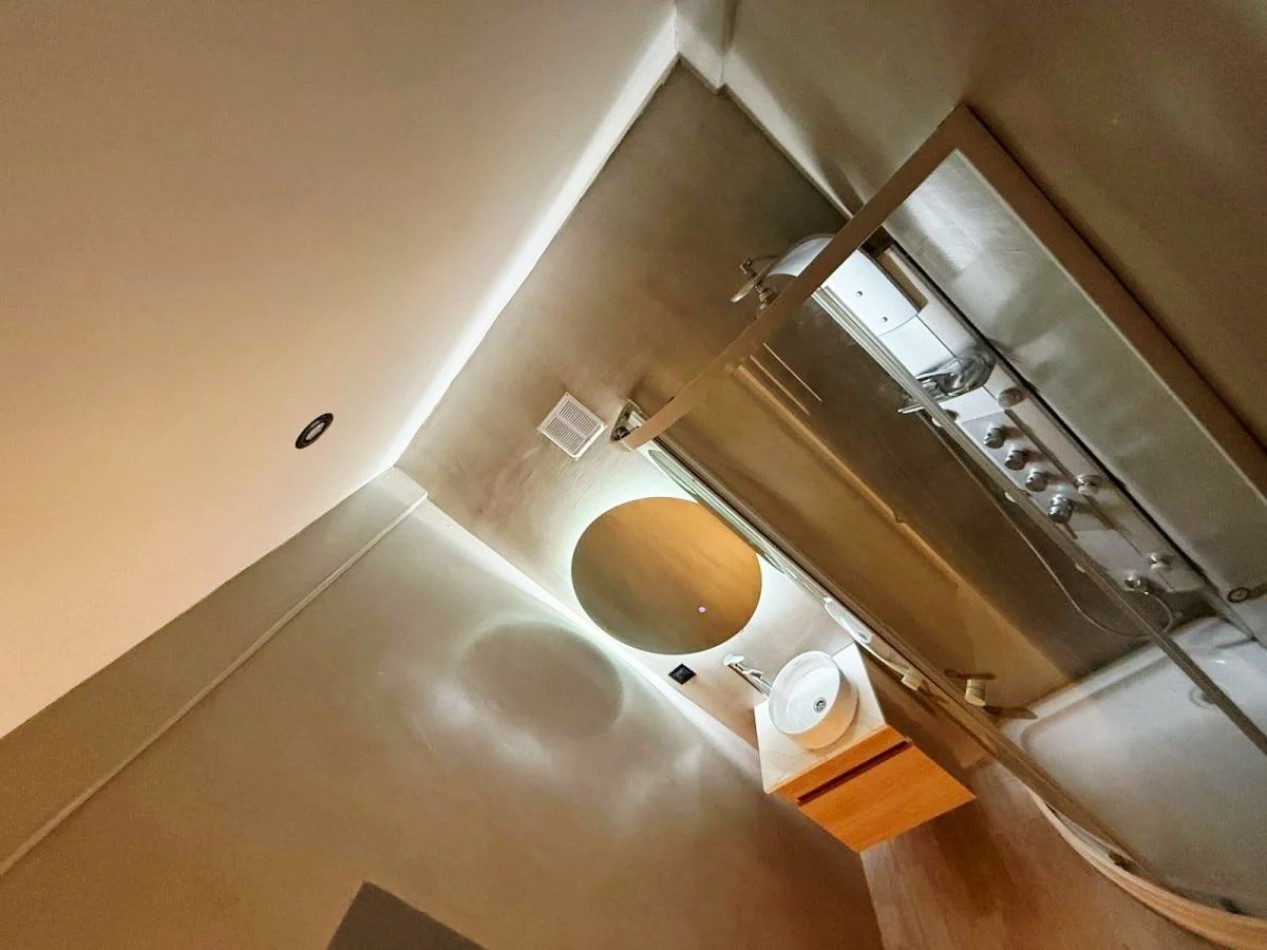 DEPARTAMENTO 2 AMBIENTES CON BALCON A LA CALLE