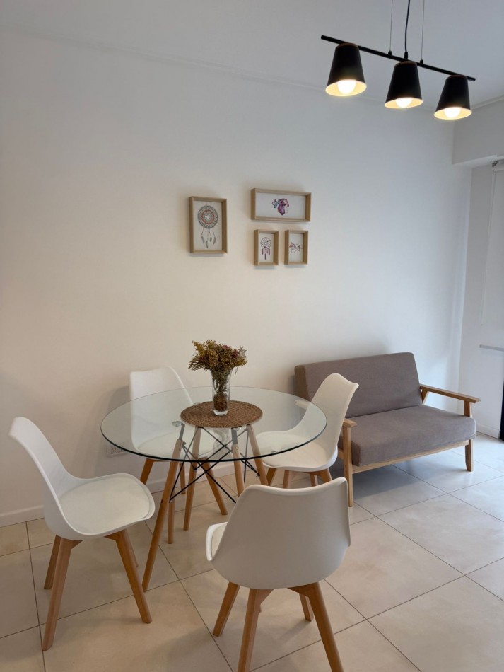Departamento 2 Ambientes al contrafrente Con balcon 