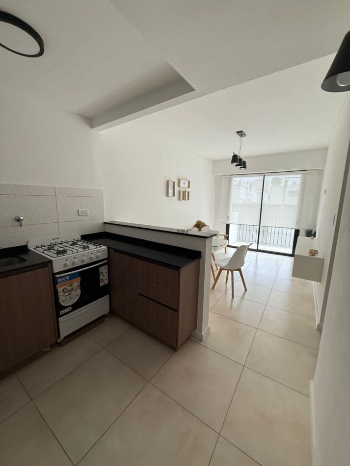 Departamento 2 Ambientes al contrafrente Con balcon 