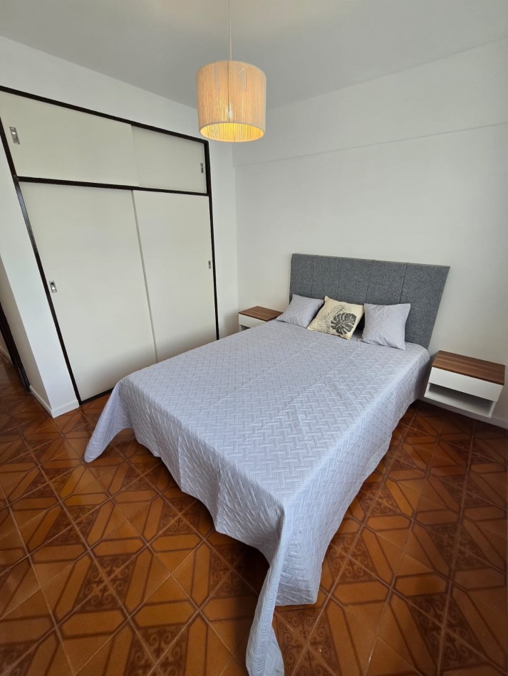 DEPARTAMENTO 2 AMBIENTES AL FRENTE CON COCHERA