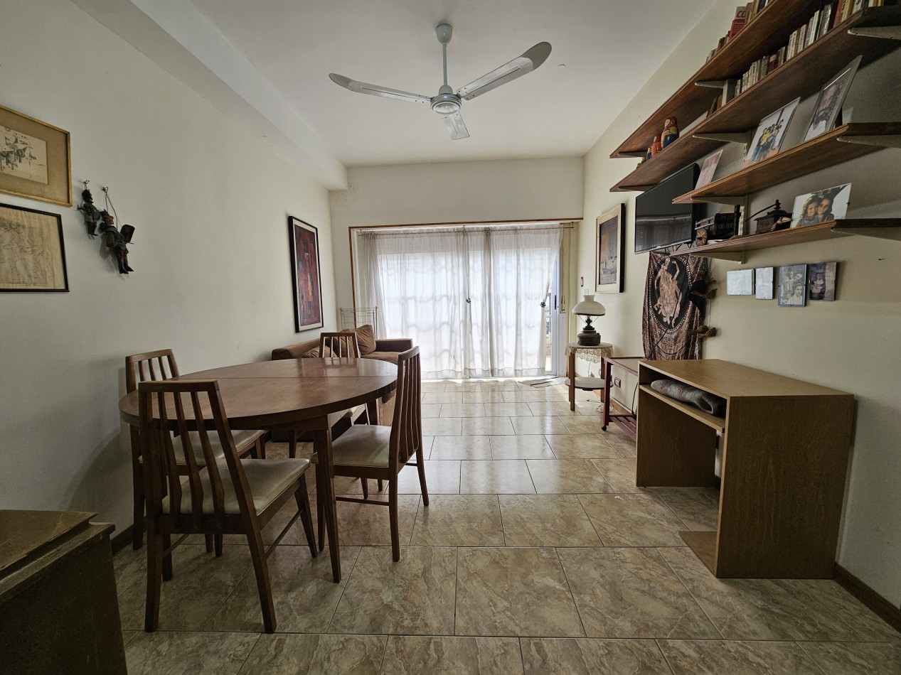 DEPARTAMENTO 3 AMBIENTES AL FRENTE CON DEPENDENCIA Y BALCON TERRAZA