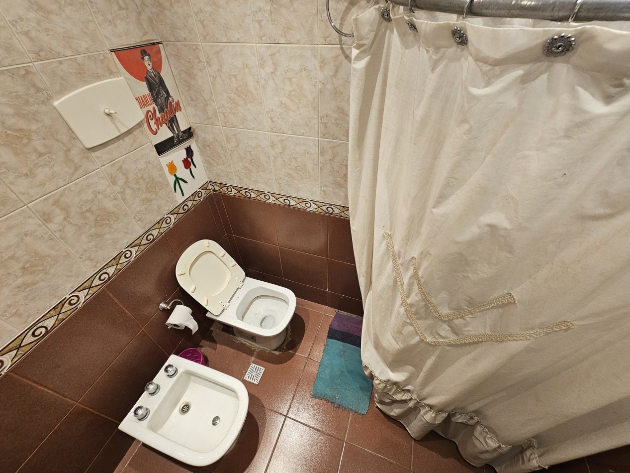 DEPARTAMENTO 3 AMBIENTES AL FRENTE CON DEPENDENCIA Y BALCON TERRAZA