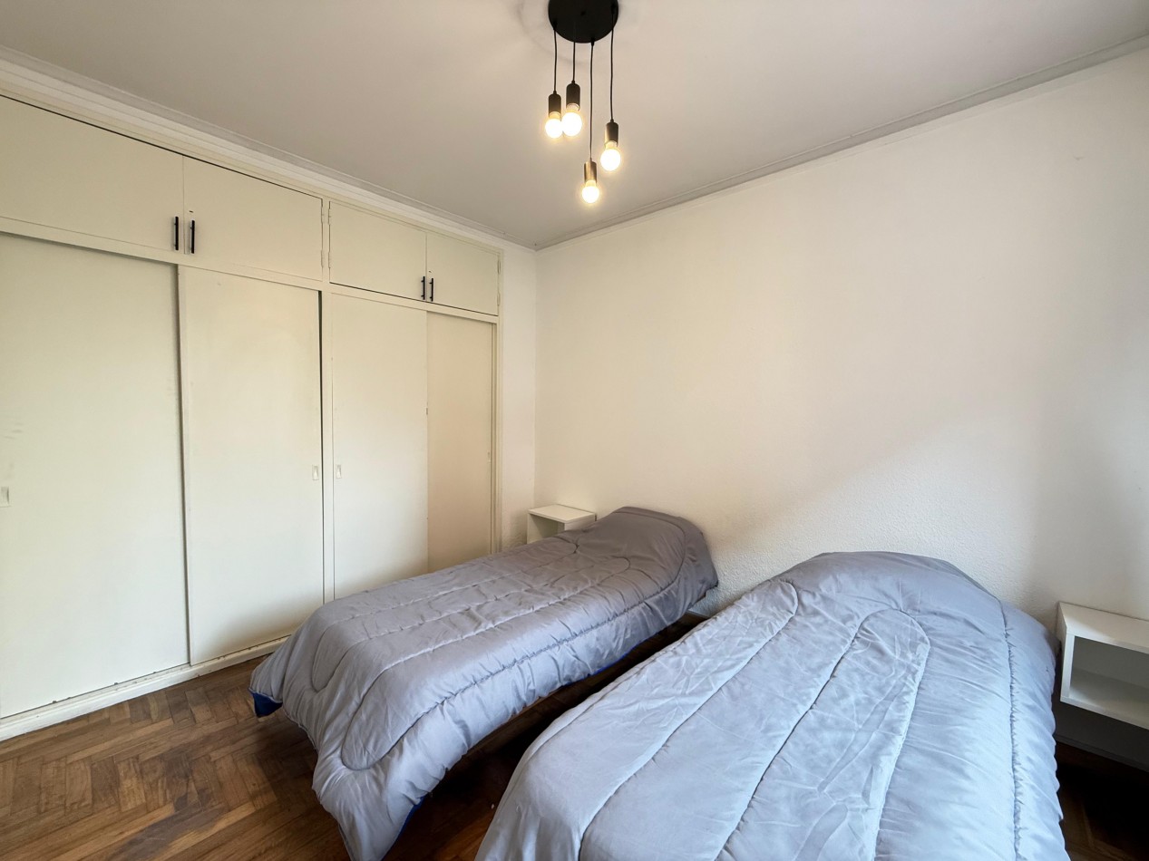 Departamento 3 ambientes a la calle con balcon saliente todo externo