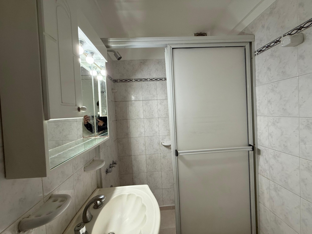 Departamento 3 ambientes a la calle con balcon saliente todo externo