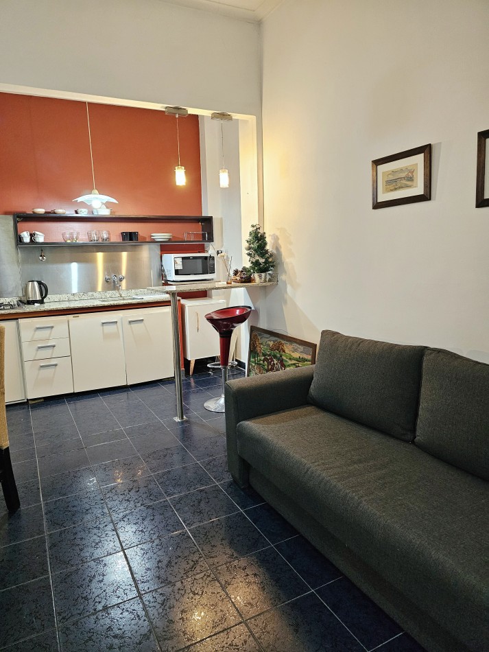 DEPARTAMENTO 2 AMBIENTES CON PATIO FRENTE AL MAR