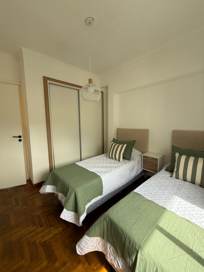 departamento 3 Ambientes con dependencia a la calle con balcon terraza