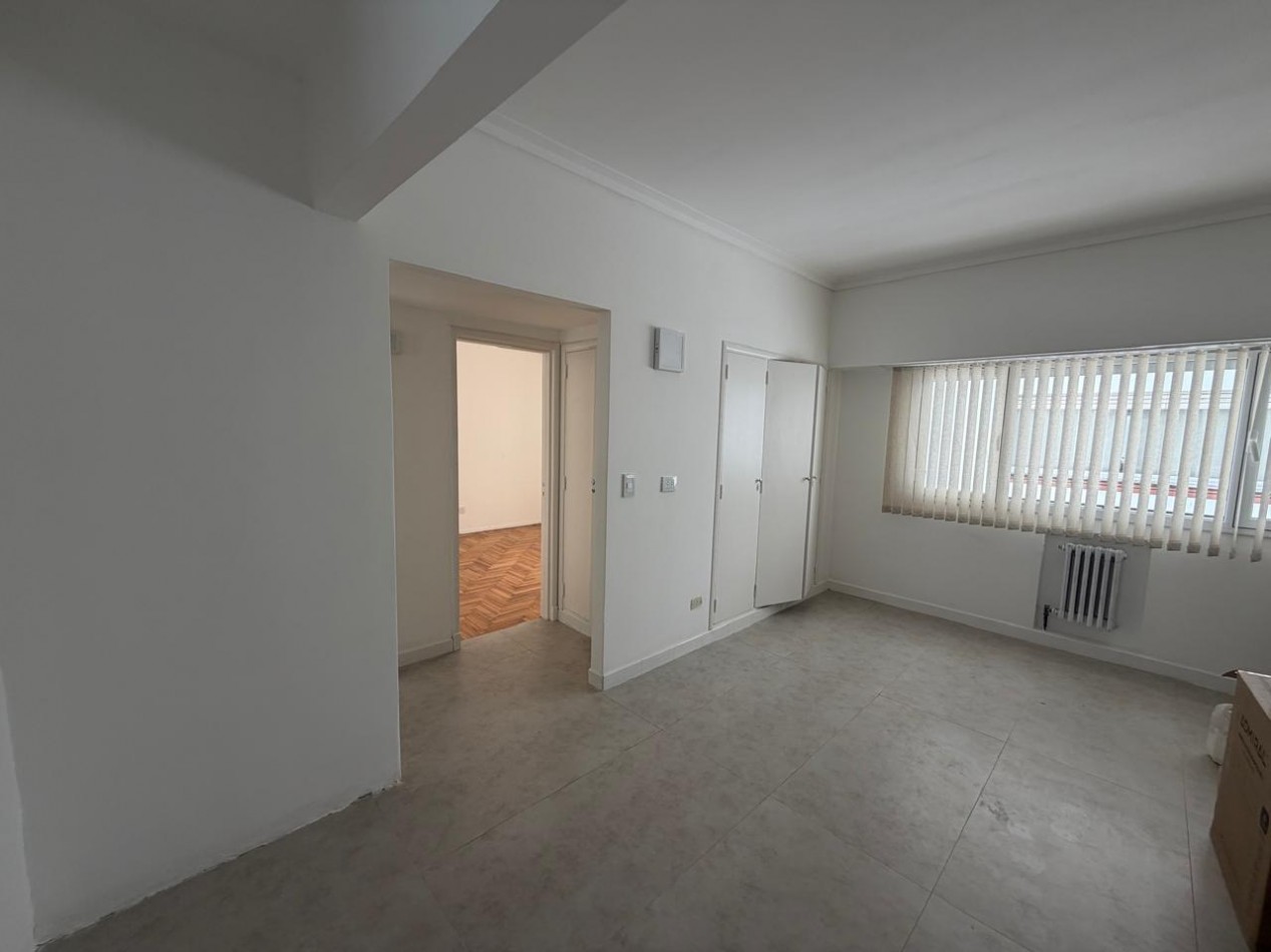 Departamento 3 ambientes totalmente reciclado en zona plaza venta