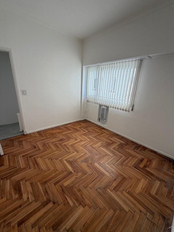 Departamento 3 ambientes totalmente reciclado en zona plaza venta