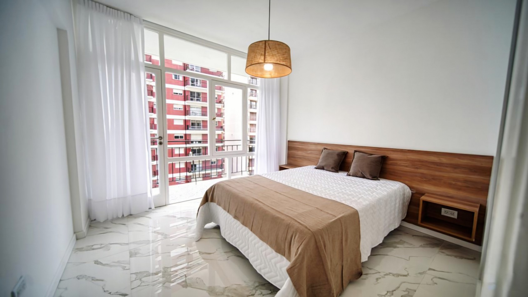 DEPARTAMENTO 3 AMBIENTES AL FRENTE ZONA CENTRO