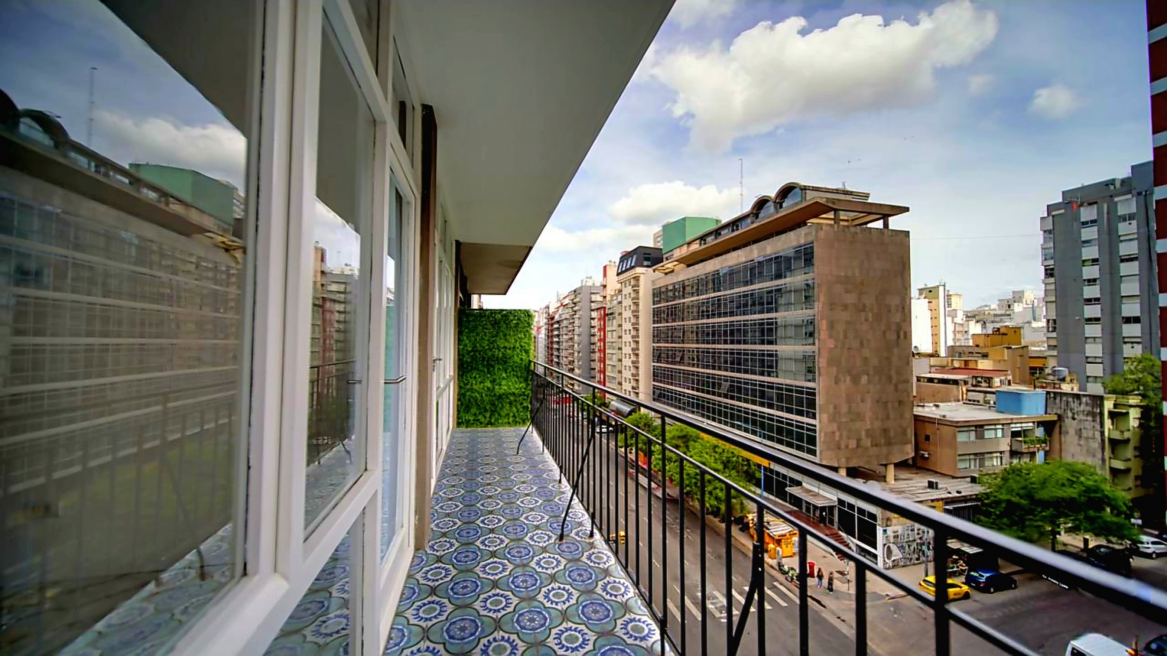 DEPARTAMENTO 3 AMBIENTES AL FRENTE ZONA CENTRO