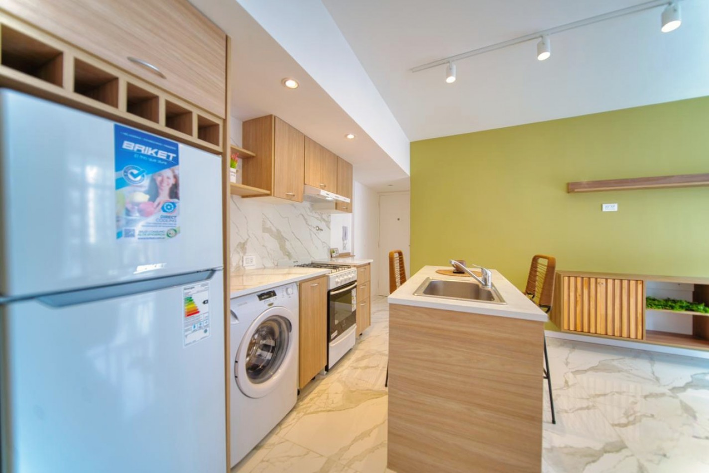 DEPARTAMENTO 3 AMBIENTES AL FRENTE ZONA CENTRO