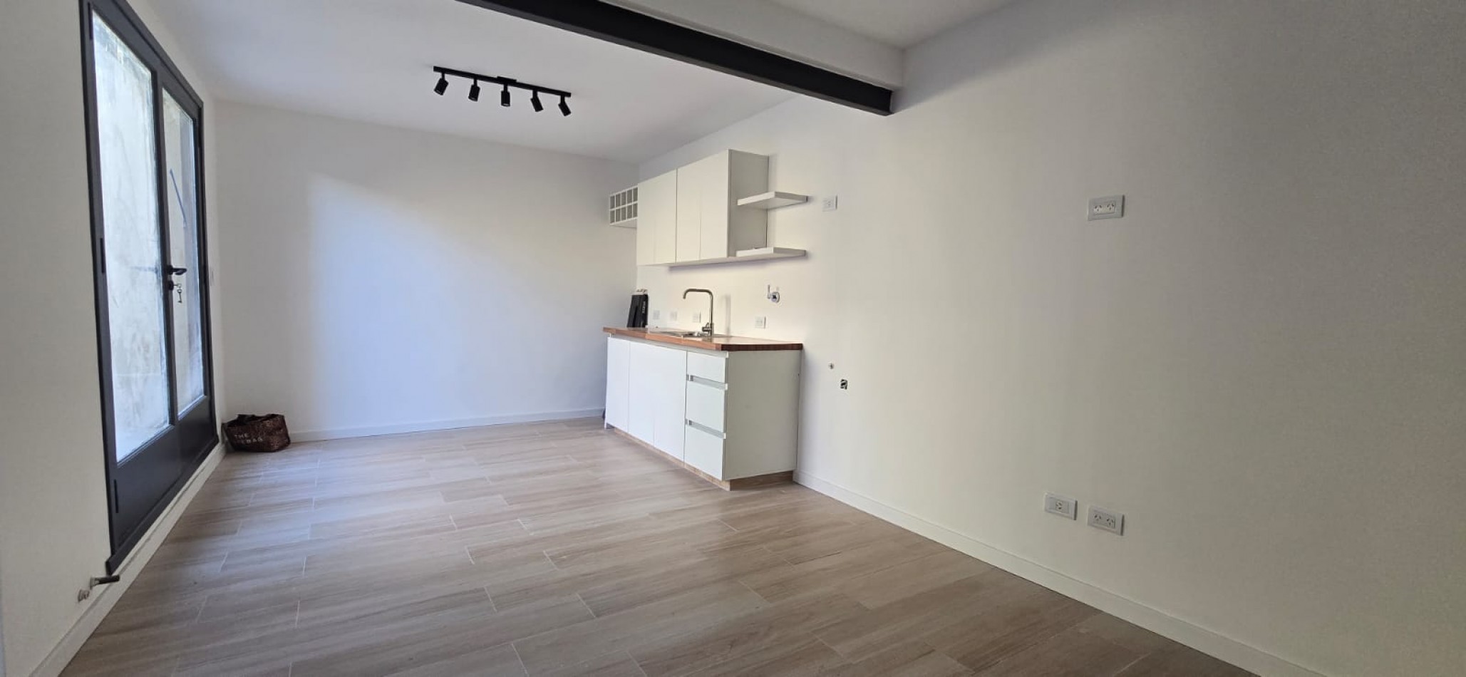 PH 3 ambientes reciclado con terraza propia en venta