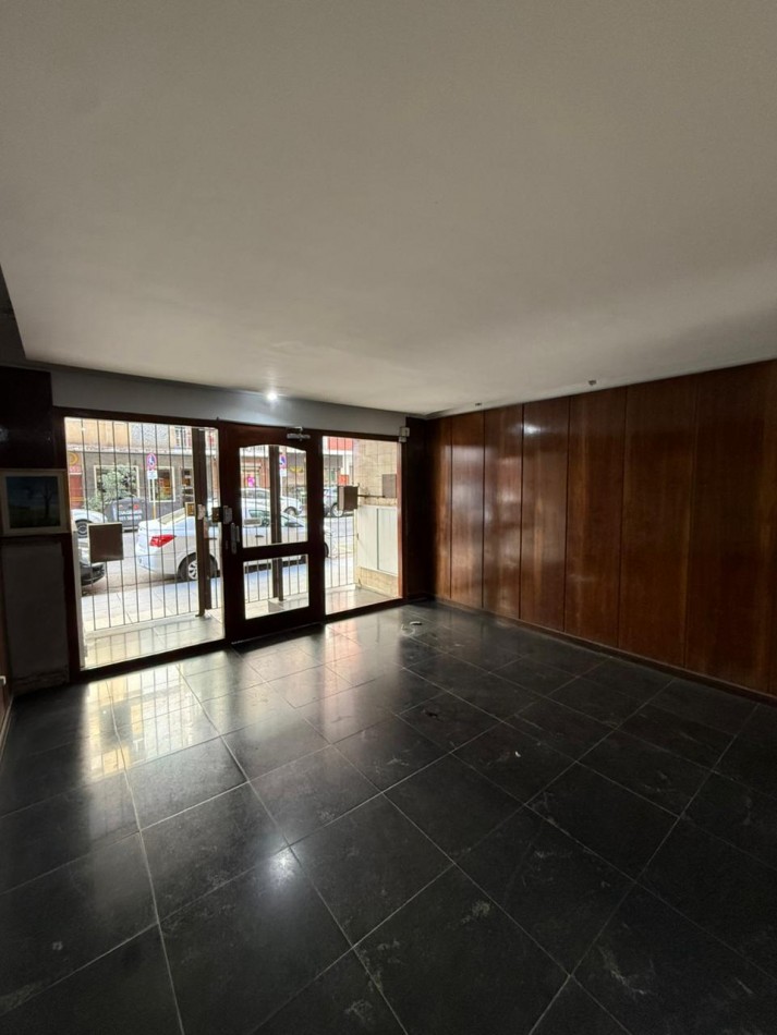 DEPARTAMENTO 1 AMBIENTE A METROS DE PLAZA COLON