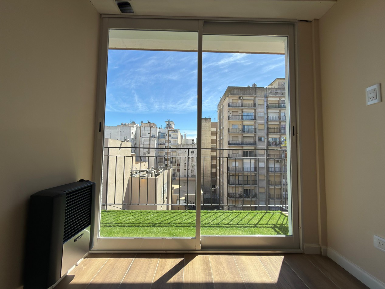 Departamento 1 ambiente con balcon a la calle