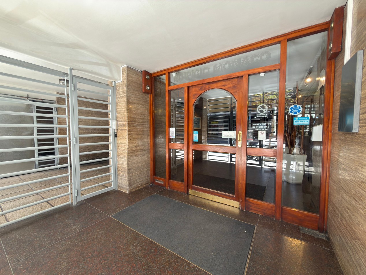 Departamento 1 ambiente con balcon a la calle