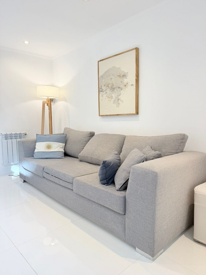 PH 3 ambientes con dependencia de servicio y patio en zona Chauvin