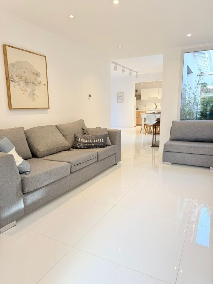 PH 3 ambientes con dependencia de servicio y patio en zona Chauvin