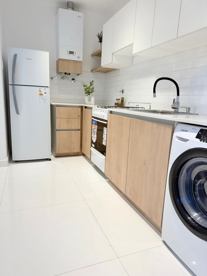 PH 3 ambientes con dependencia de servicio y patio en zona Chauvin