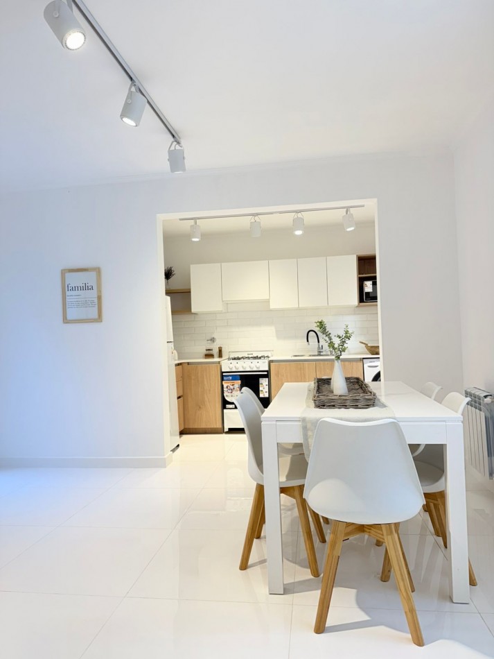 PH 3 ambientes con dependencia de servicio y patio en zona Chauvin