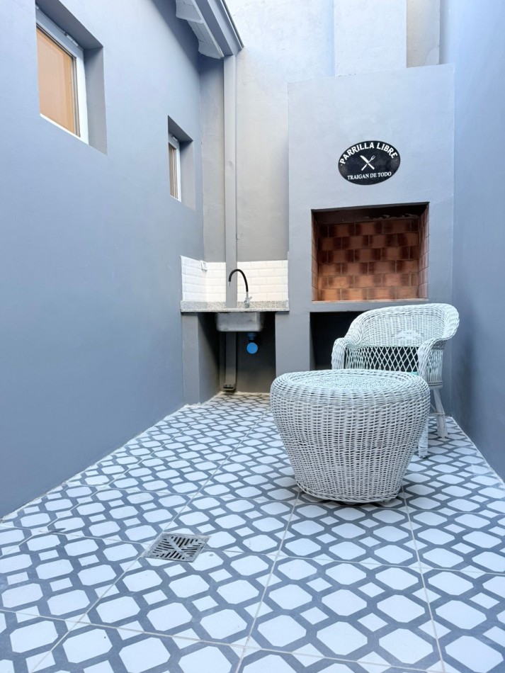 PH 3 ambientes con dependencia de servicio y patio en zona Chauvin