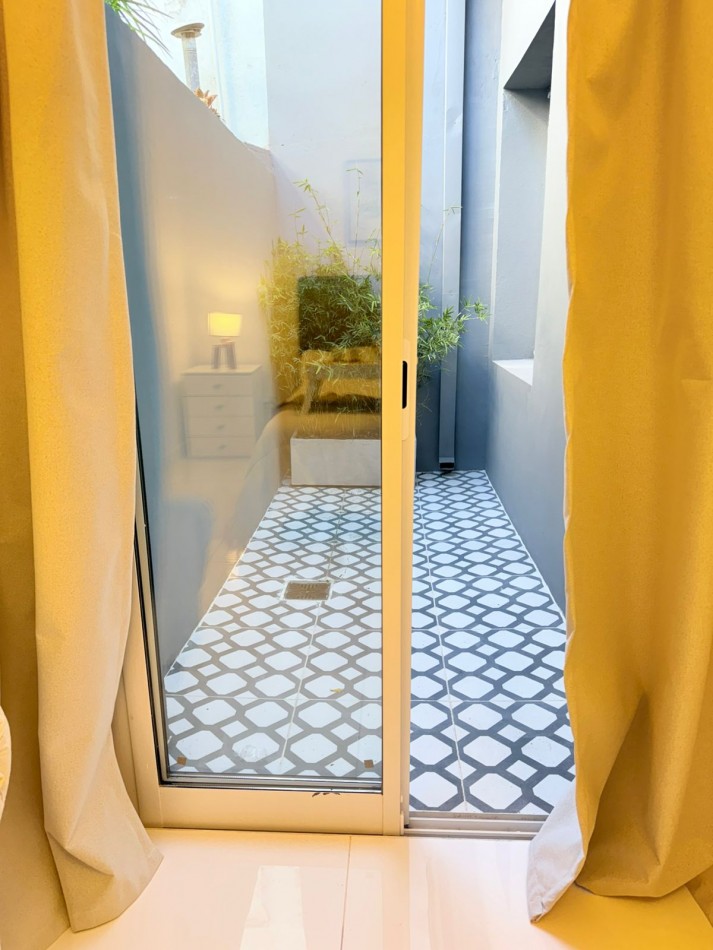 PH 3 ambientes con dependencia de servicio y patio en zona Chauvin