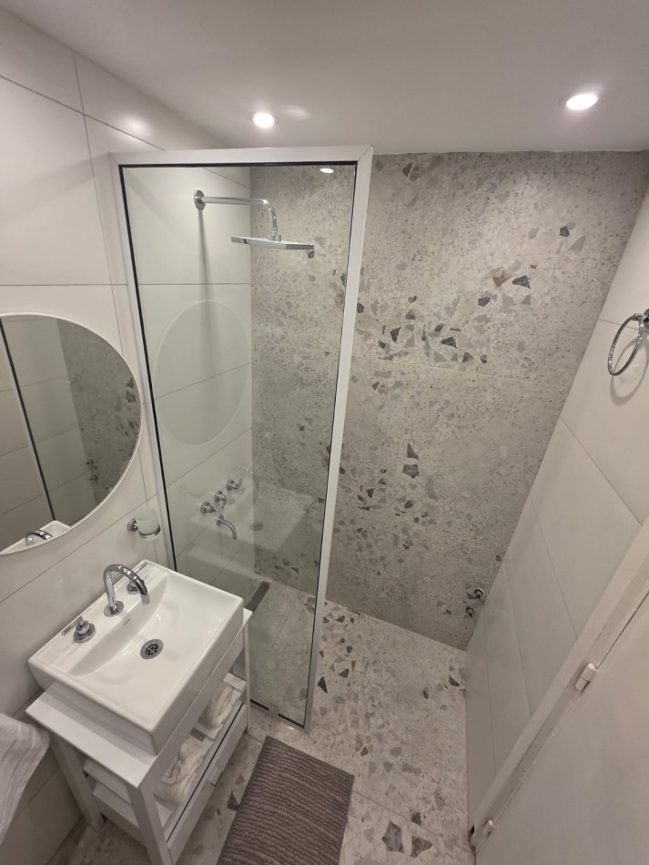 Departamento 1 ambiente con patio en venta 