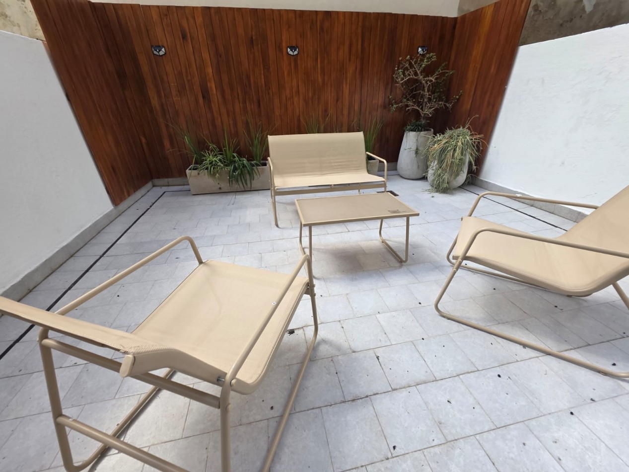 Departamento 1 ambiente con patio en venta 