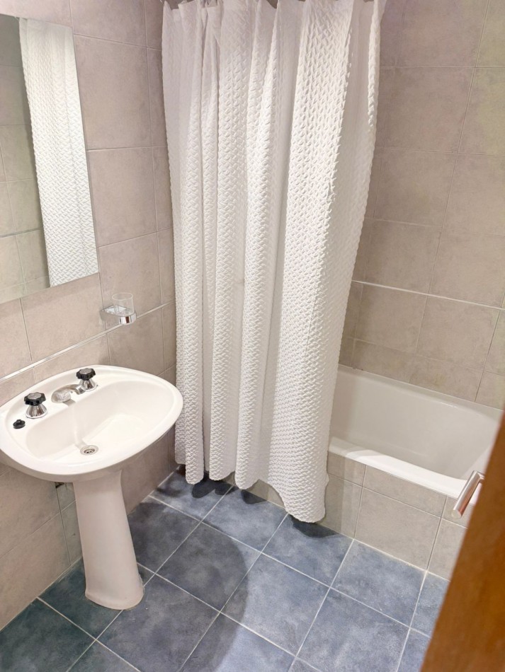 DEPARTAMENTO 3 AMBIENTES CON DEPENDENCIA EN VENTA - MAR DEL PLATA