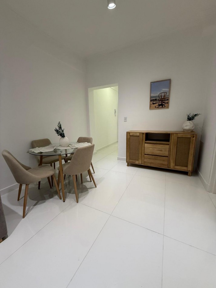 Departamento 3 ambientes con dos patios propios en venta