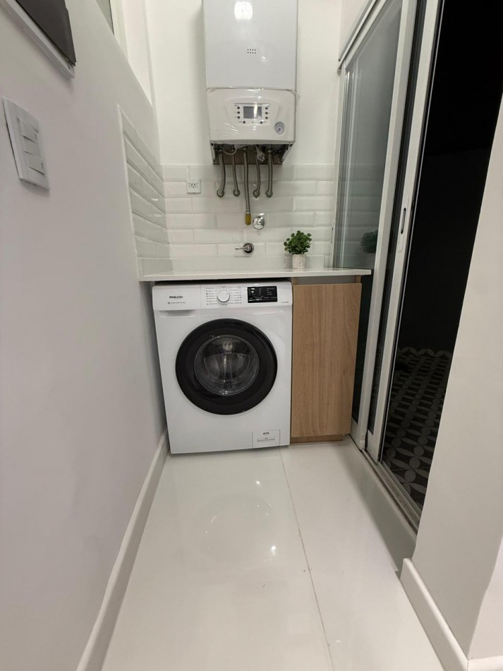 Departamento 3 ambientes con dos patios propios en venta