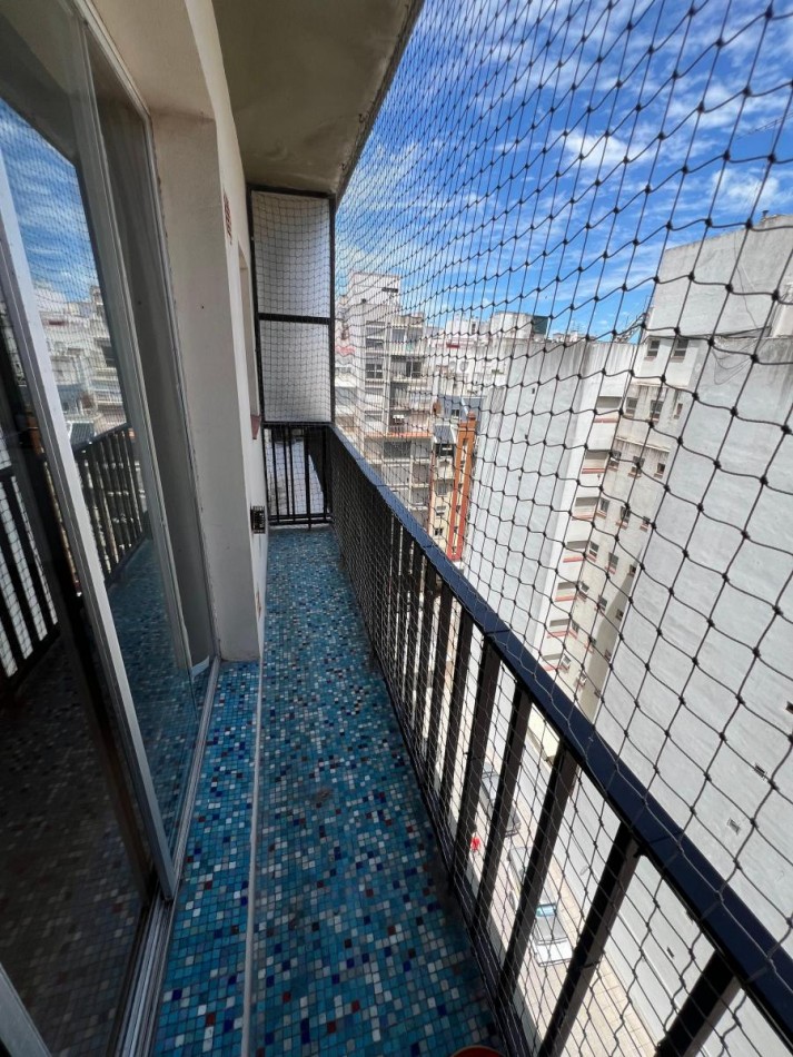 Departamento 1 ambiente en venta zona plaza Colon