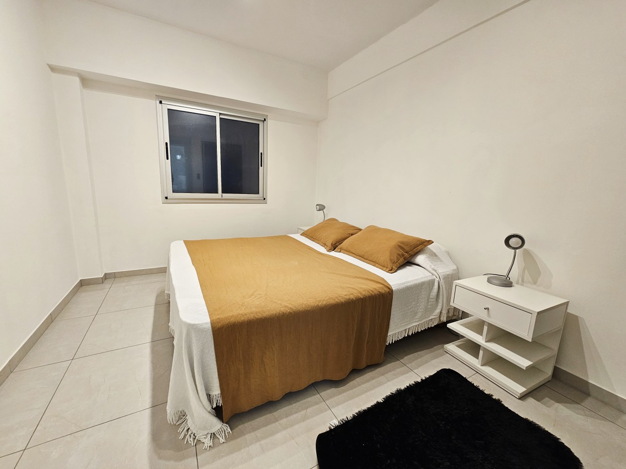 DEPARTAMENTO 2 AMBIENTES RECICLADO A NUEVO FRENTE A PLAZA MITRE