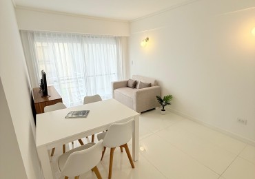 Departamento 2 ambientes contrafrente con balcon saliente