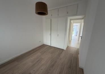 DEPARTAMENTO DE 3 AMBIENTES CON DEPENDENCIA Y PATIO RECICLADO EN VENTA